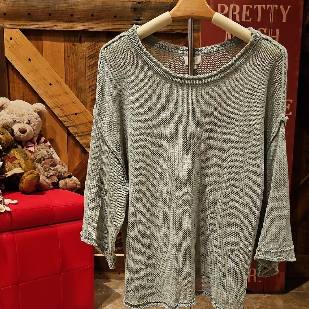 065 POL Women's Light Green Knit Sweater